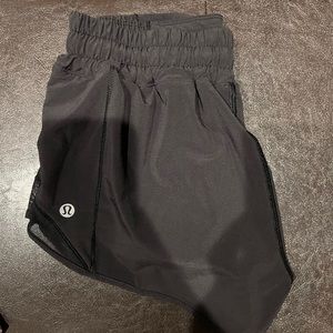 Lululemon hotty hot shorts